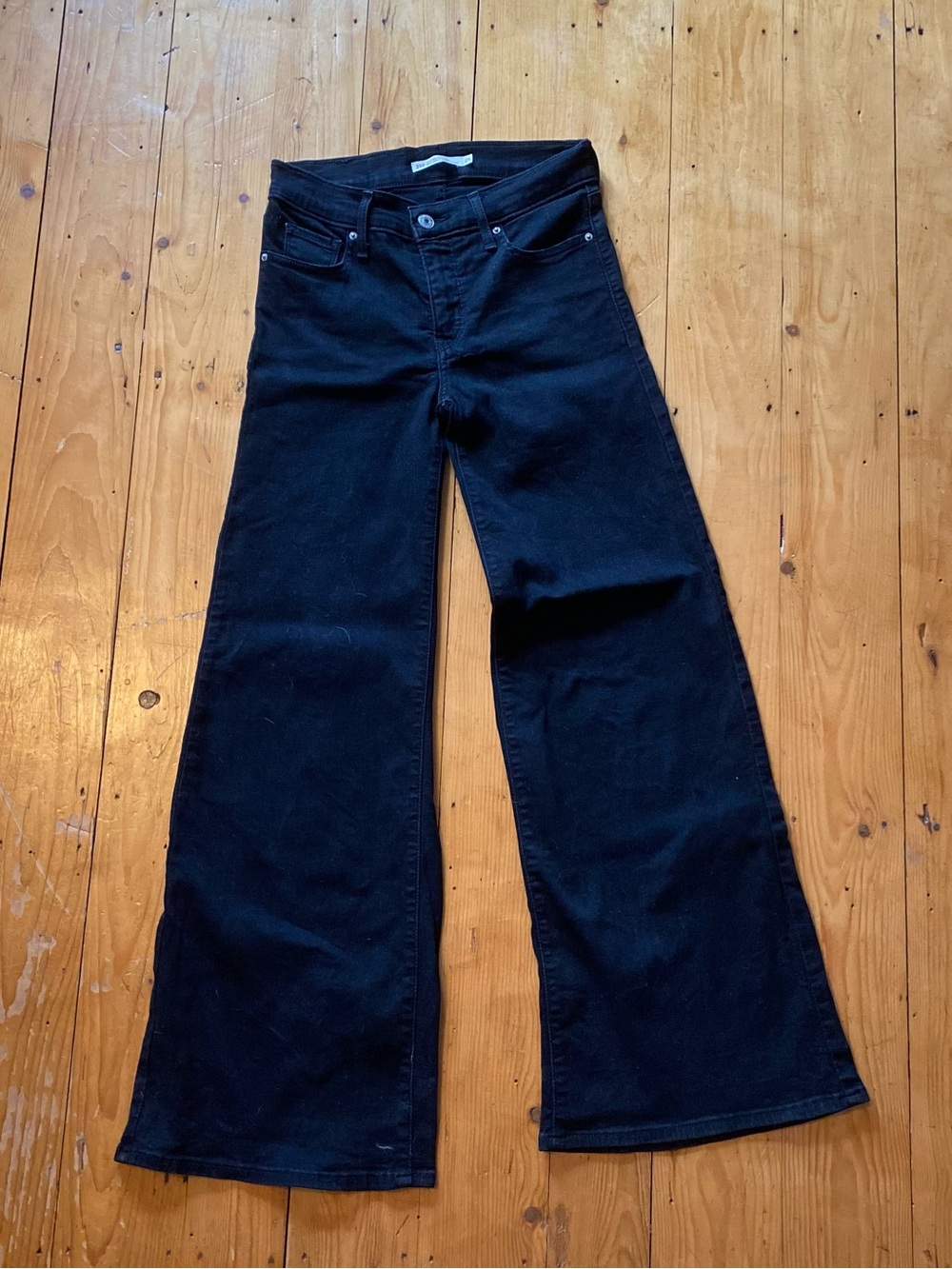 Levi’s 318 Shaping Wide Leg Women's Jeans - Soft Black Size 25